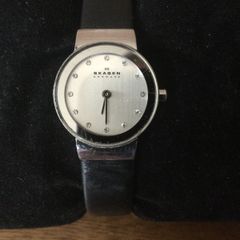 Watches - Ladies Skagen Quarts.