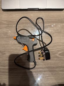 glue gun