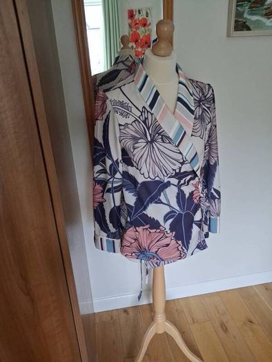 Beautiful New Coconuda Kimono Italy Size 42 M-L