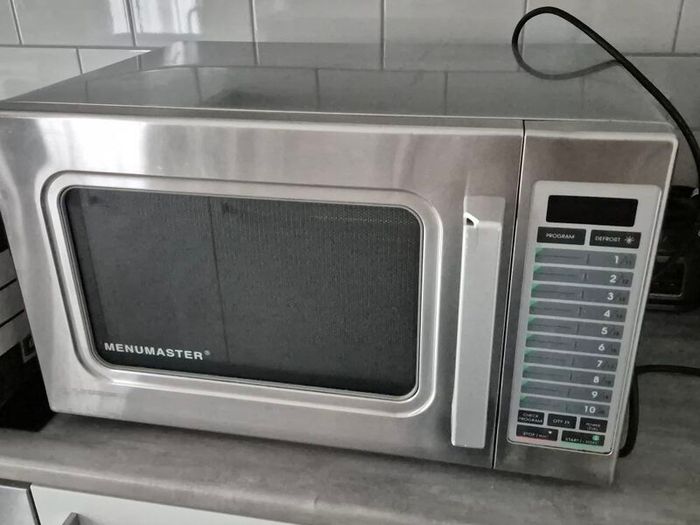 Menumaster Commercial Microwave 1000W UMLD510 Stainless Steel