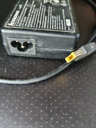 Lenovo laptop power supply