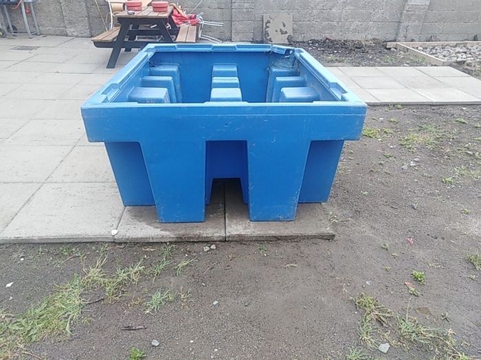 Extra large water tank for all uses 6feet by 4 feet by 2 and half high