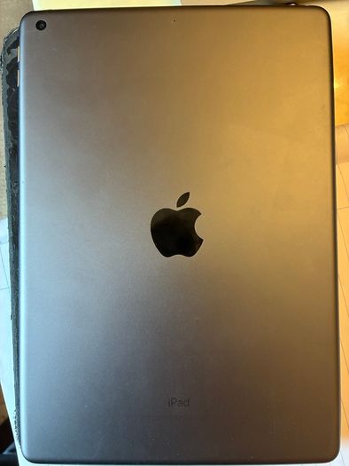 Apple i-Pad 7th Gen (128 GB)