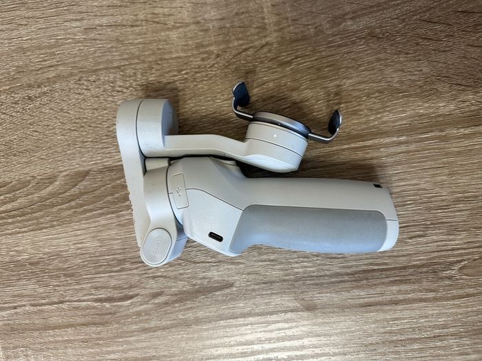 DJI Osmo Mobile 4 Gimbal and Premium carrying case