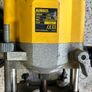 Dewalt 1/2 router 110V Image 3