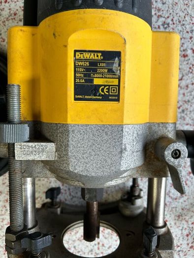Dewalt 1/2 router 110V