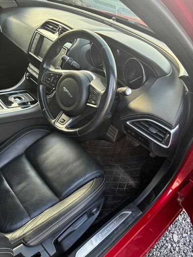 Jaguar XE 2018