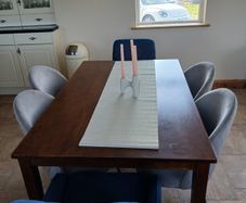 Table & 6 chairs