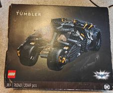 Lego Batman Batmobile Tumbler 76240