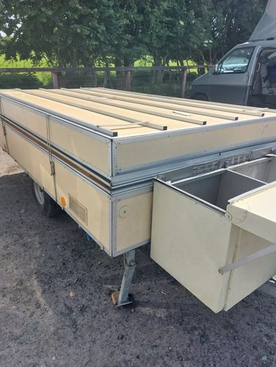 Folding Caravan.
