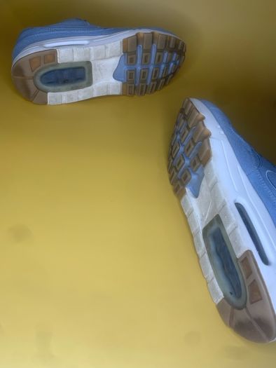 Get Premium Denim Nike's