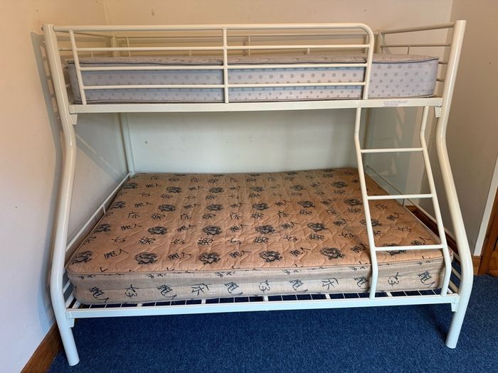 Bunk bed