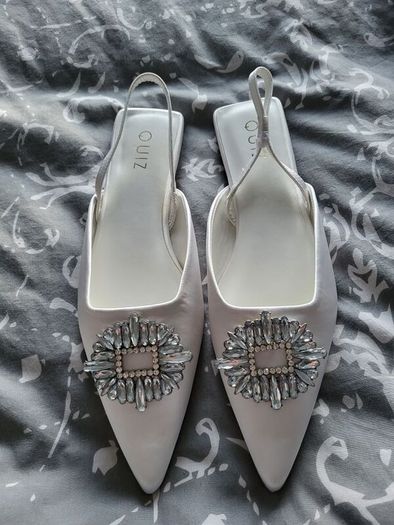 White Satin Brooch Flat Pumps