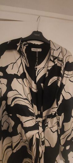 mono print midi dress size 16