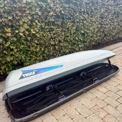Thule Ocean 500 Roof Box. Excellent Working Condition