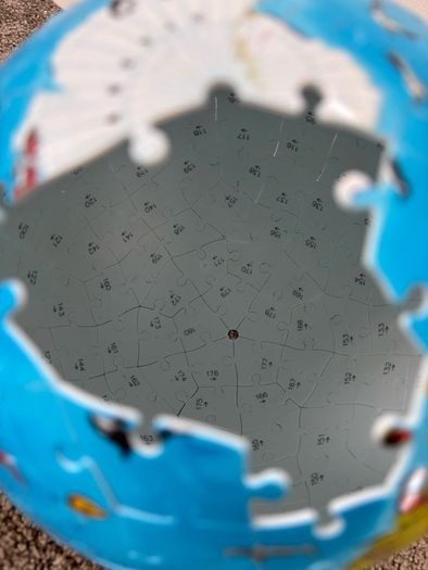 3D puzzle children globe  26.7cm height 180 numbered puzzle