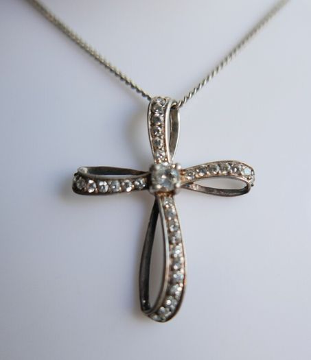 Vintage Sterling Silver  Rhinestone Curved Cross Necklace length 18" - 4,5g