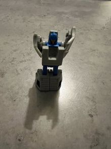 Transformer Micromasters Race Car G1 Swindler Delorean