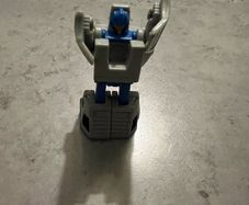 Transformer Micromasters Race Car G1 Swindler Delorean