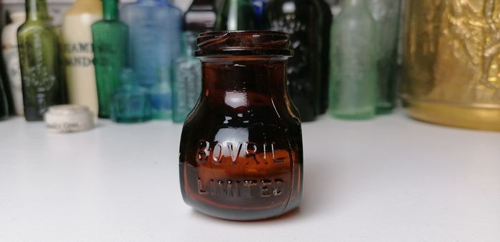 64 - Beautiful Vintage 4oz Bovril Dark Brown Glass Embossed Letters Jar