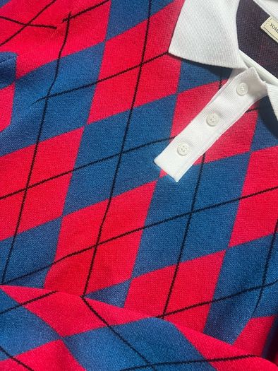 Knitted Polo shirt in blue white and red color