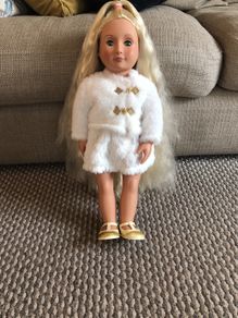 Our Generation Dolls Phoebe and Pia + Clothes
