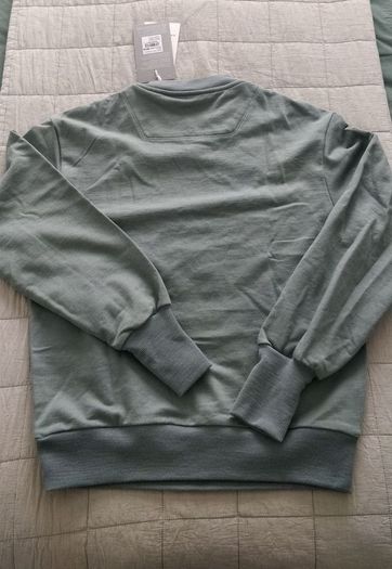 Brand new Icebreaker sweatshirt size XS - sage