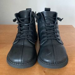 Boys leather boots 10 junior
