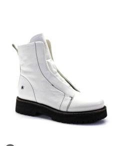 Patrizia Bonfanti white leather  ankle boots