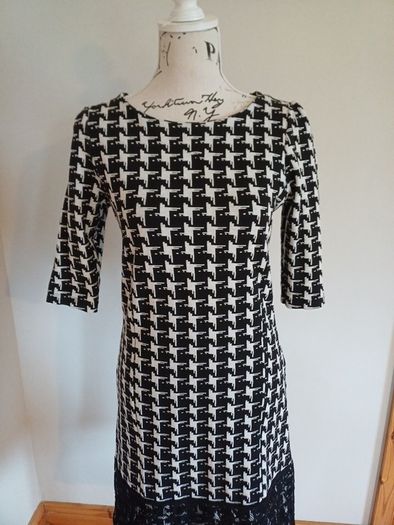 Size 10 Black and White Dress