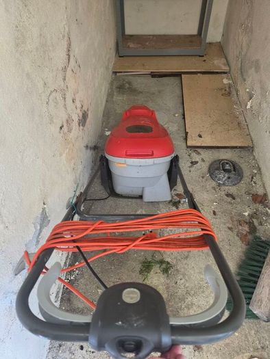 lawnmower