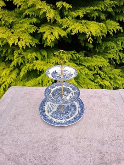 By post only blue homemade cake stand