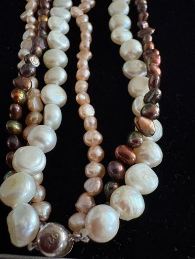 Vintage pearl necklace