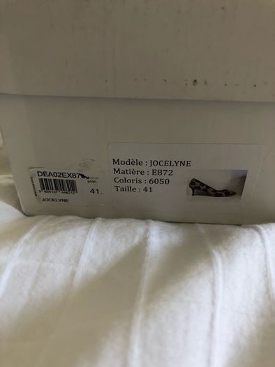Gerard Deral leopard print kitten heels