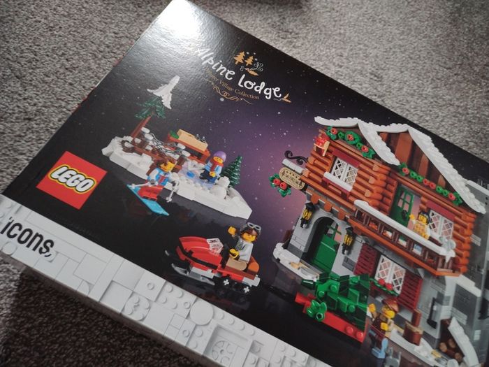 LEGO Christmas/ Winter Village Lodge