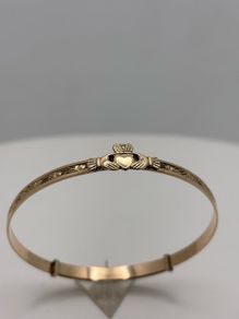 Claddagh Bangle