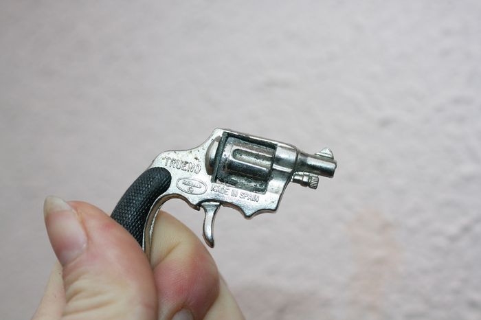 Vintage Miniature Toy Diecast Metal & Plastic Revolver Pistol