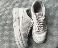 Nike Air Force One runners