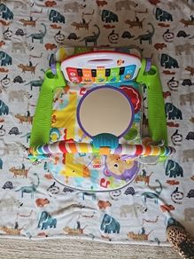 Fisher-Price Deluxe Kick & Play Piano Gym