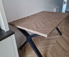 Kitchen table