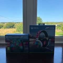 Brand new unopened Wireless Controller & Headset - Forza Horizon 6