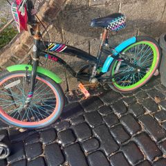 girls bike (read add)