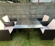 Garden table with 4 chairs
