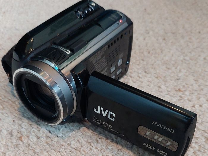 JVC GZ-HD10 Camcorder Video Camera
