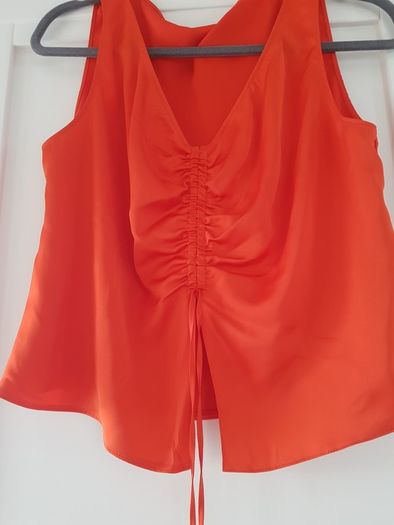 Orange top