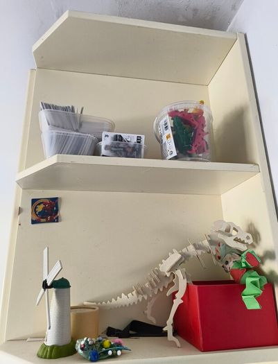 Free wardrobe