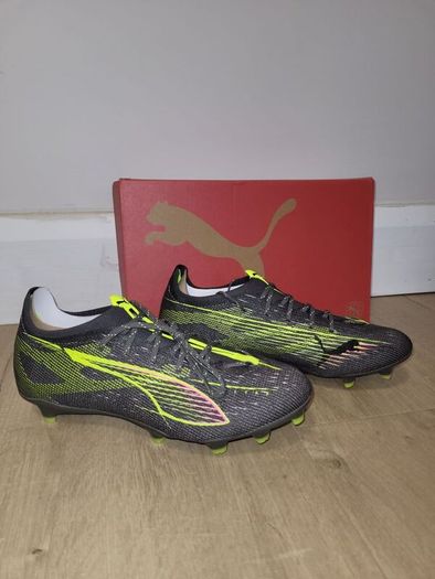 ULTRA 5 PRO FG/AG Football Boots - size 5