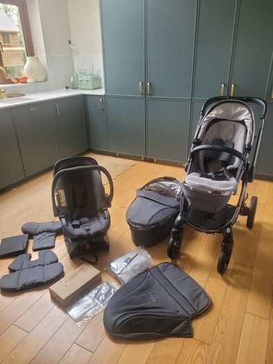Egg 2 Travel Bundle