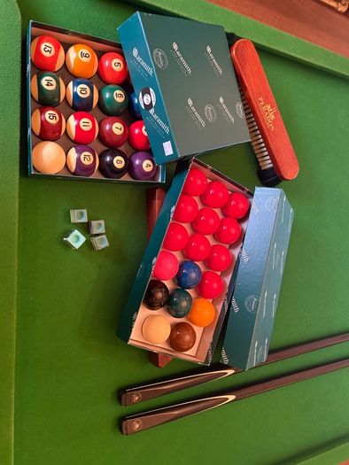 Buckingham 7ft Slate Bed Pool Table + Aramith Balls, Premium Cues & Full Accessories