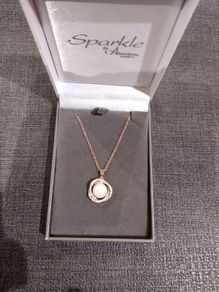 Sparkle by Absolute Jewelry neck pendant